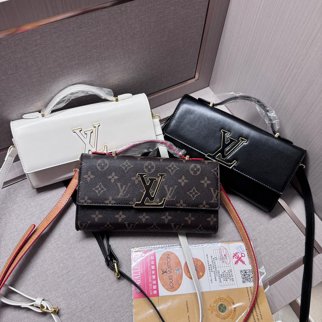 Special Price  Luxe Texture Leather Handbag
