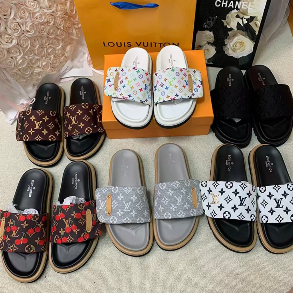 Trendy adjustable platform slippers with velcro straps