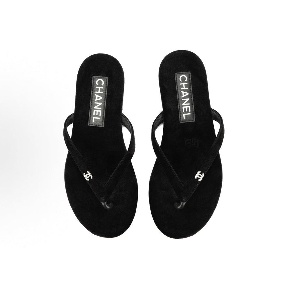 Chic & Comfy Flat Flip Flops