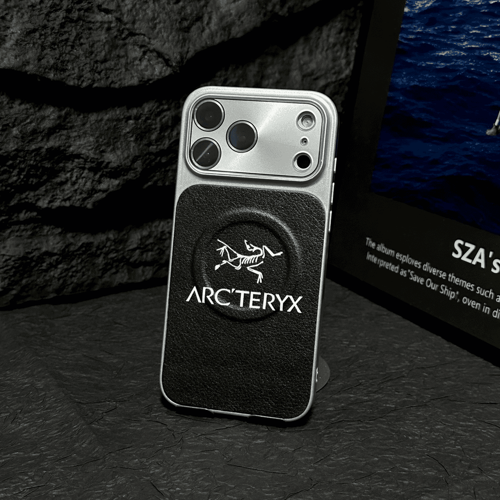 MagSafe Leather iPhone Case – Magnetic Grip & Full Protection